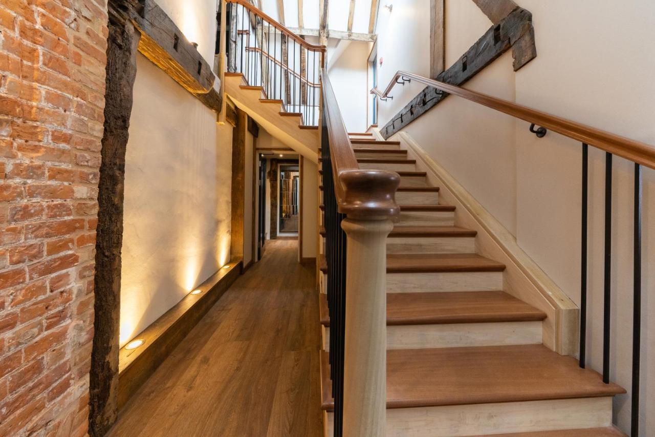 The Ironmongers Boutique Accommodation 艾尔舍姆 外观 照片
