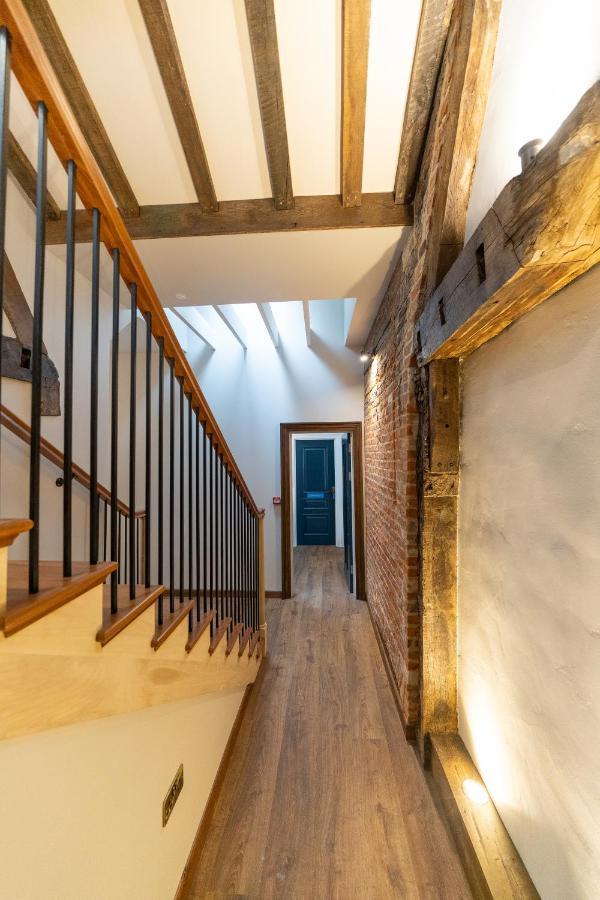 The Ironmongers Boutique Accommodation 艾尔舍姆 外观 照片